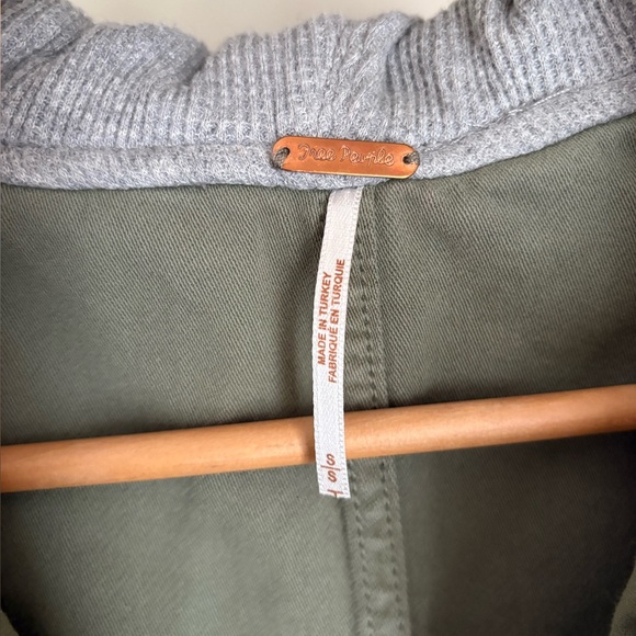 Free People Weekend Wanderer Military Jacket w/Hoodie in Moss   Sz: S - Picture 2 of 4